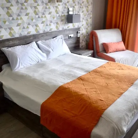 Village מלון דירות