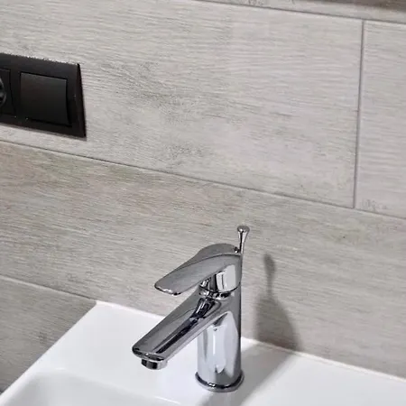 Village פוליאנה