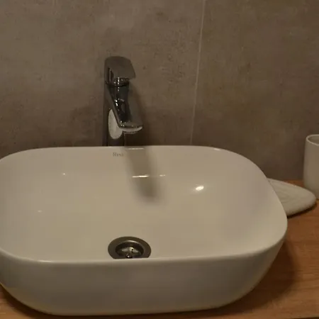 מלון דירות Village