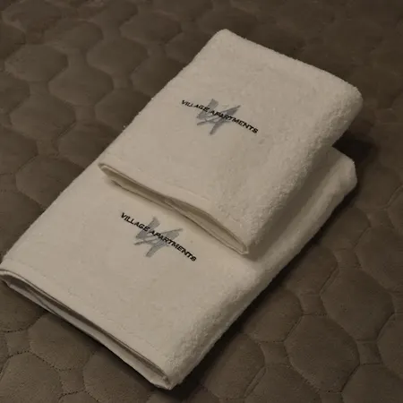 Village מלון דירות