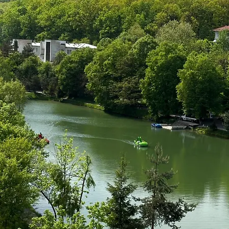 Village מלון דירות