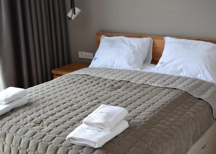 Village 公寓式酒店 波利亚纳