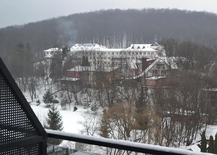 Village 公寓式酒店