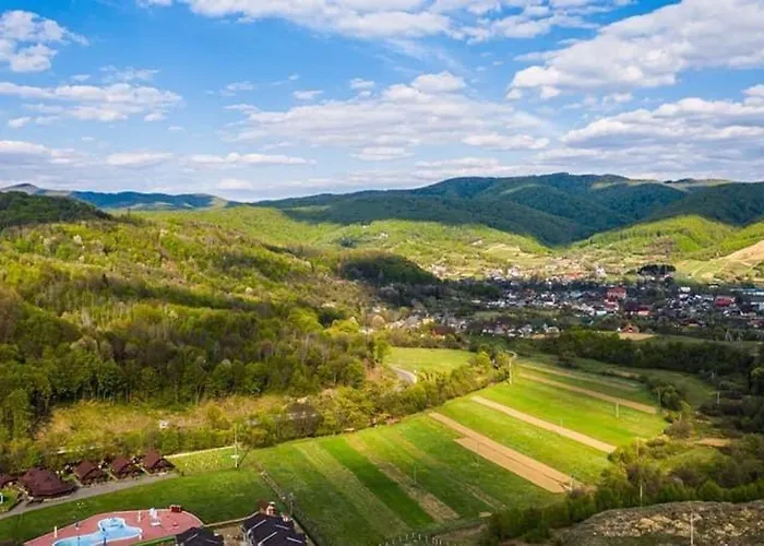 Village 公寓式酒店